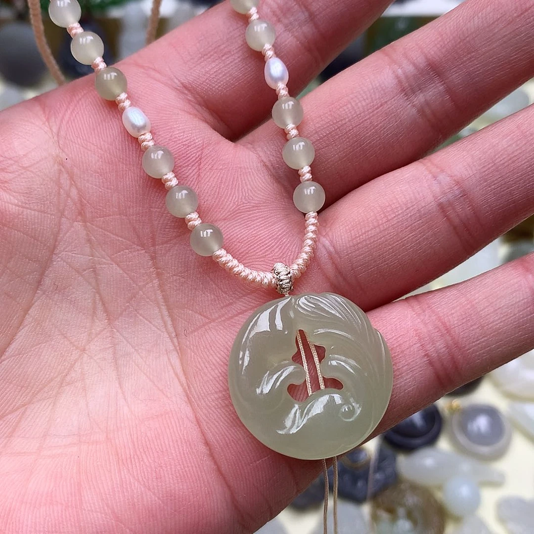 和田玉颈饰未镶嵌