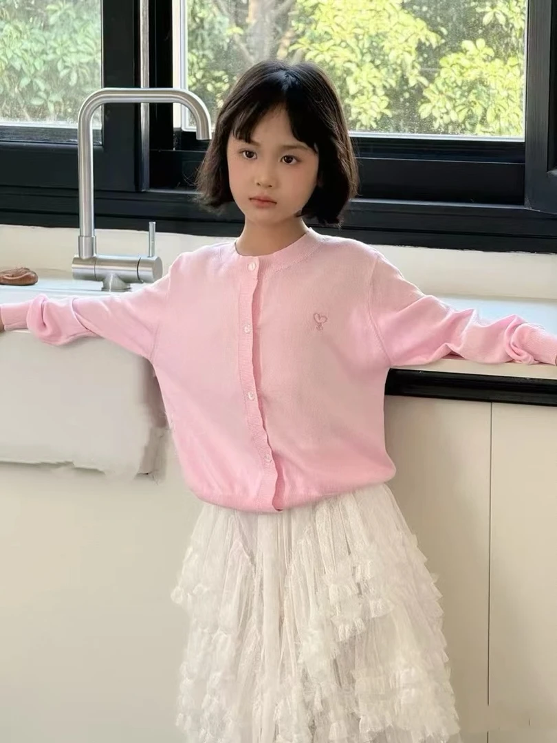 25夏季新品女童圆领短款开衫中大童百搭显瘦气质爱心刺绣上衣2016
