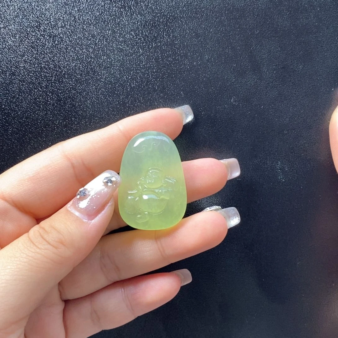 蛇纹石玉颈饰未镶嵌毛*
