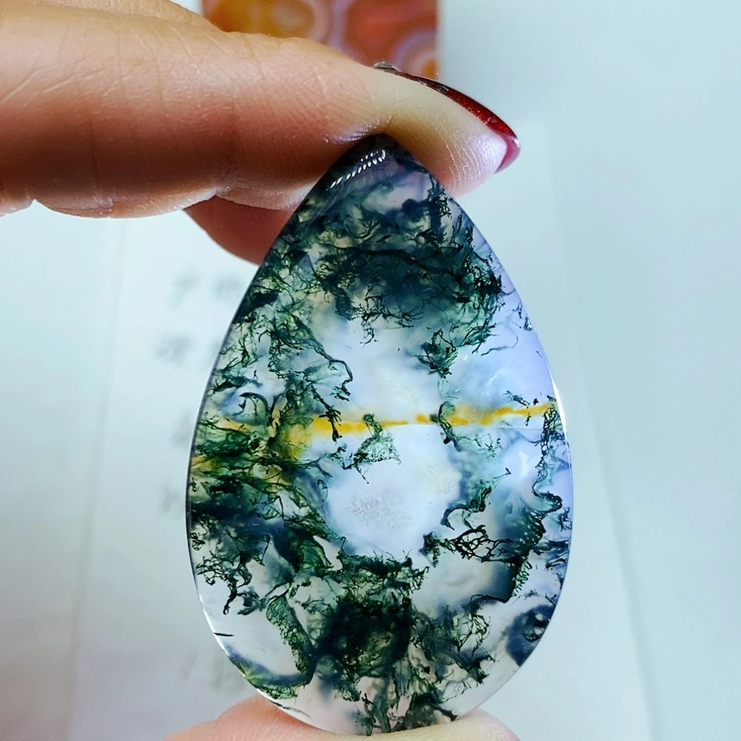 玛瑙/玉髓颈饰未镶嵌原***人