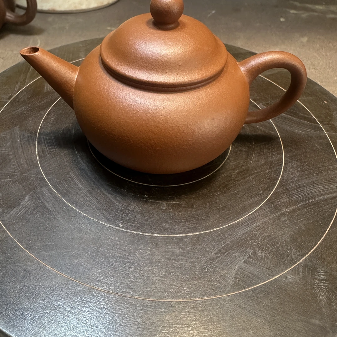 宜兴紫砂壶原矿朱泥精工水平壶60cc左右