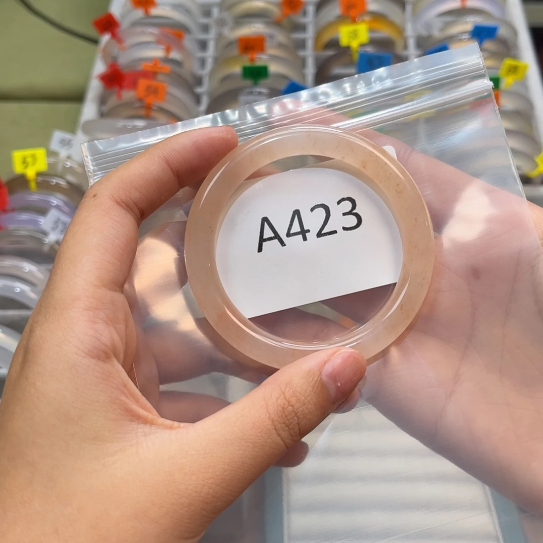 石英质玉手镯未镶嵌默***δ