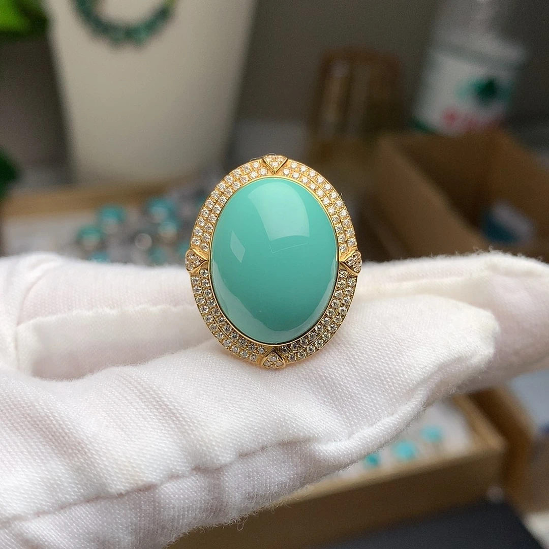 18K金镶嵌绿松石珠宝奇石