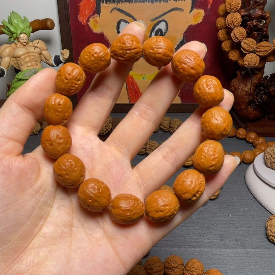 核桃红皮小枣子手持88