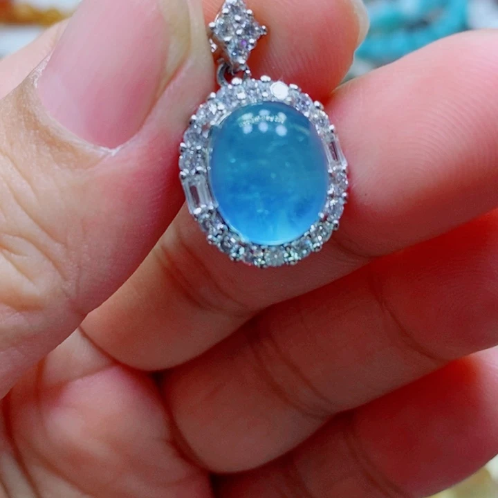 未镶嵌颈饰水晶水晶