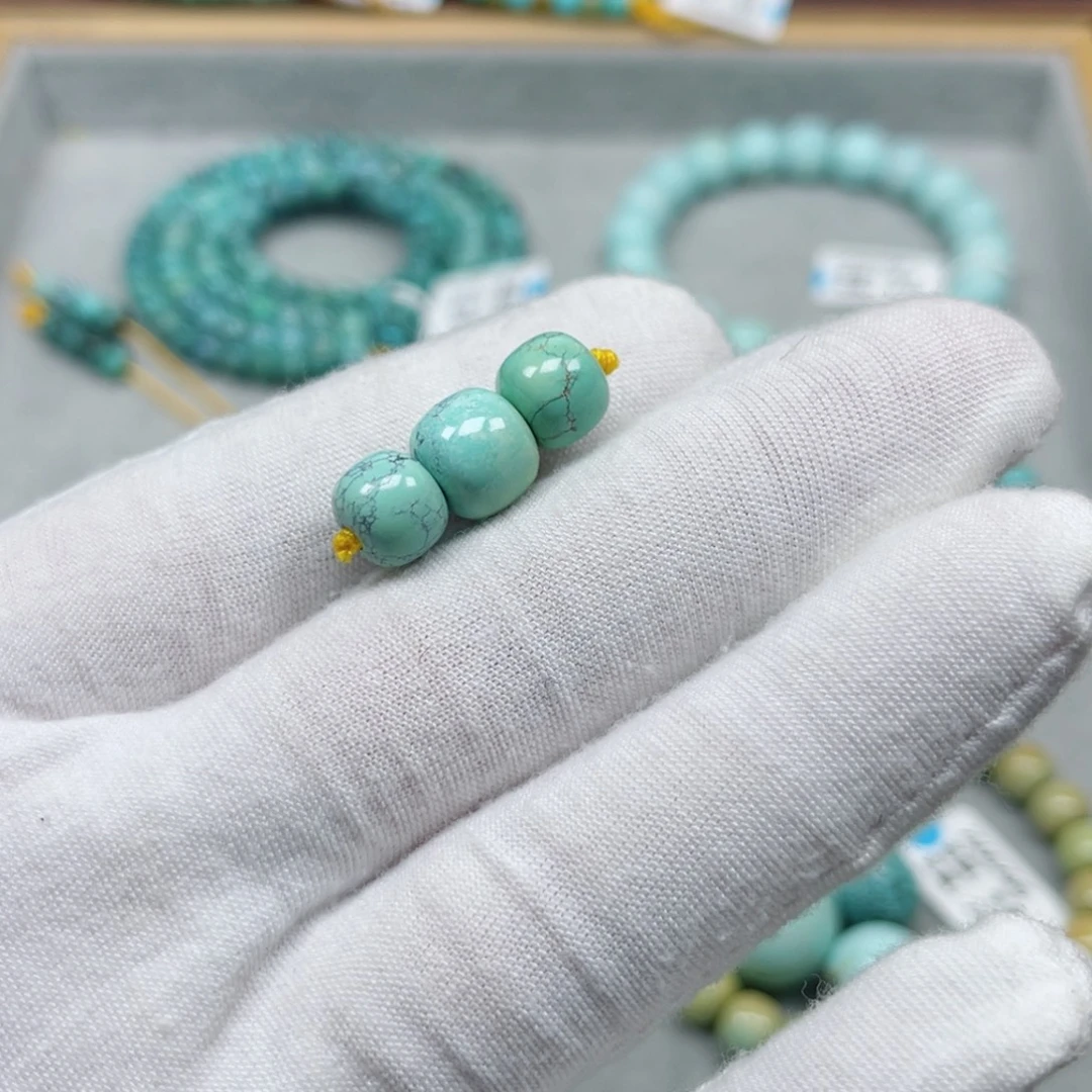 绿松石未镶嵌挂件