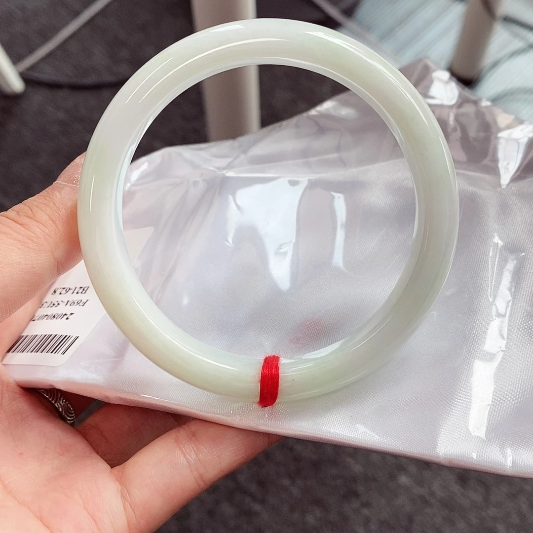 未镶嵌手镯翡翠63阳光玫瑰色