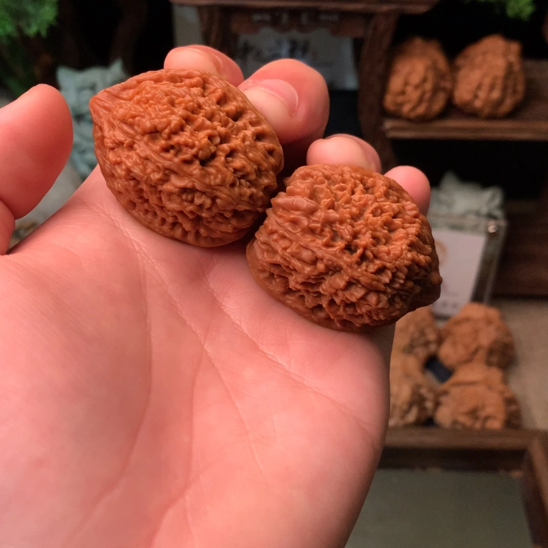 文玩核桃把件39尺寸全品红皮大蒜头