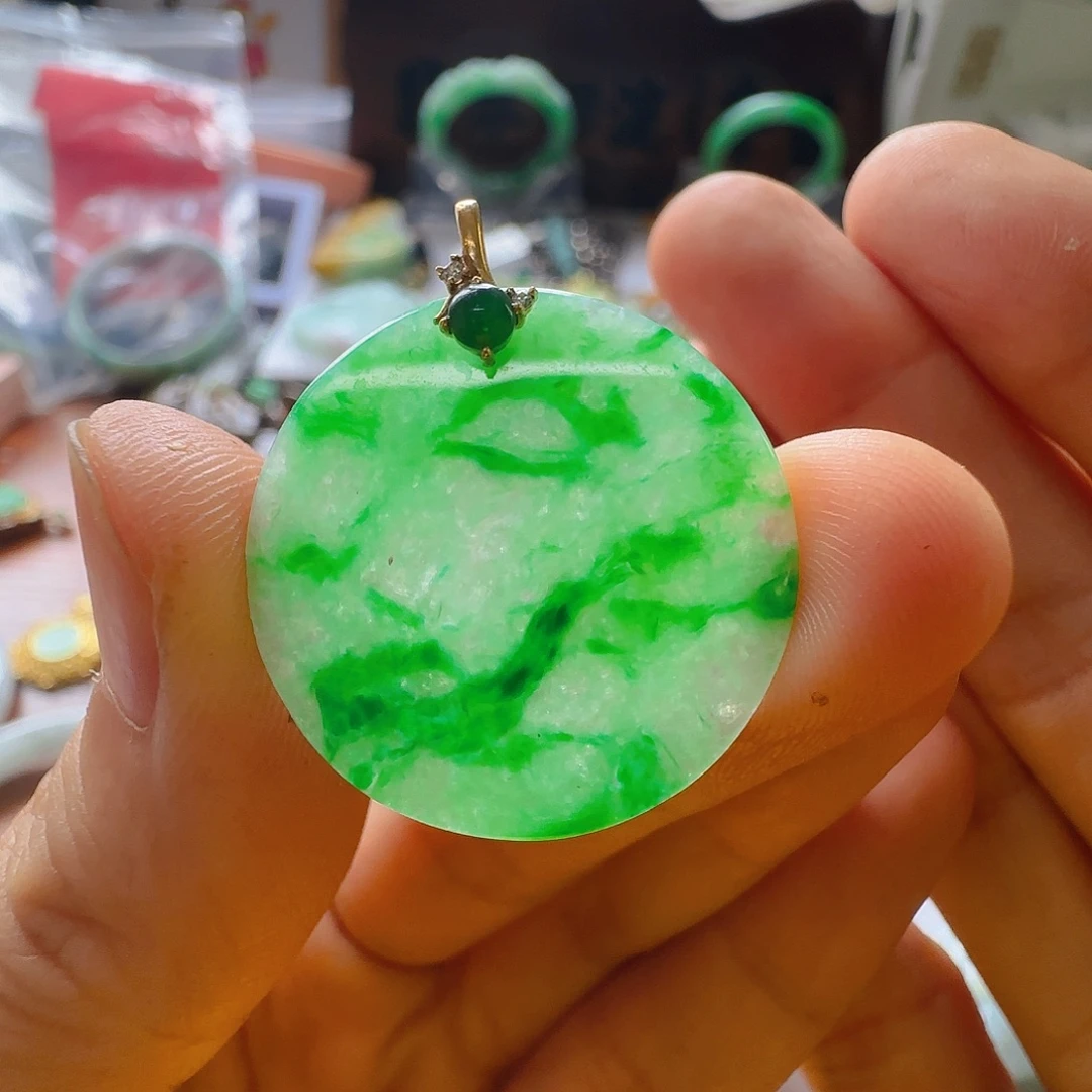 翡翠18K金镶嵌颈饰翡翠1180