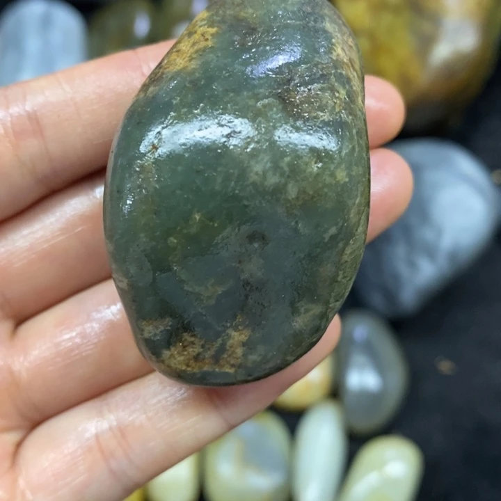 未镶嵌和田玉（糖玉）挂件