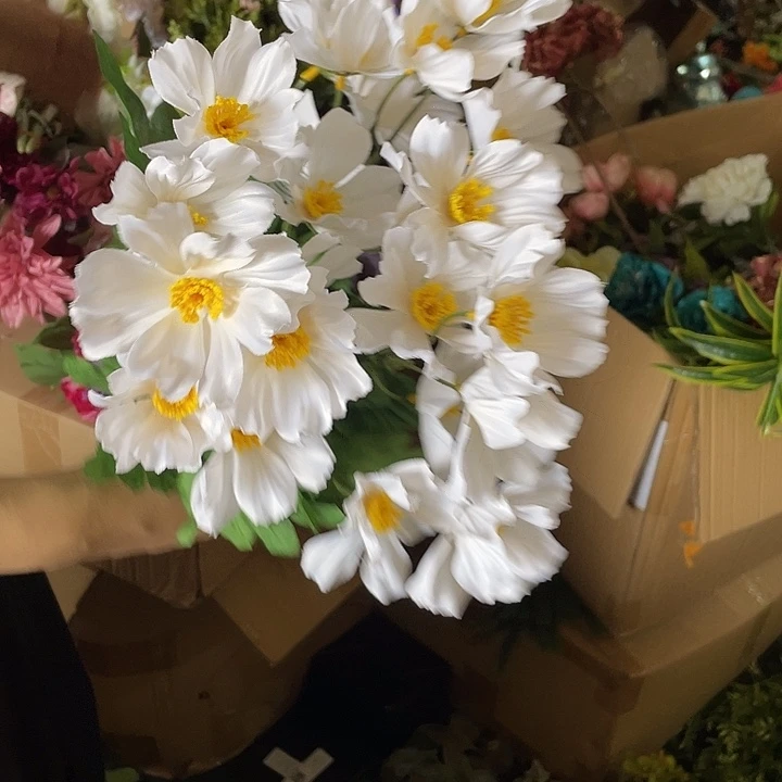 陶瓷花瓶部分（微瑕）