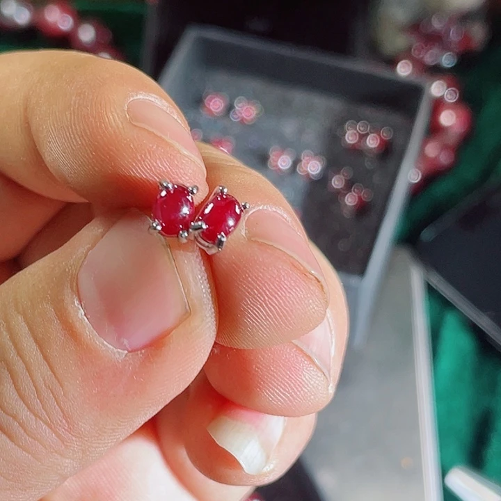 天然辰砂春**雨原石首饰