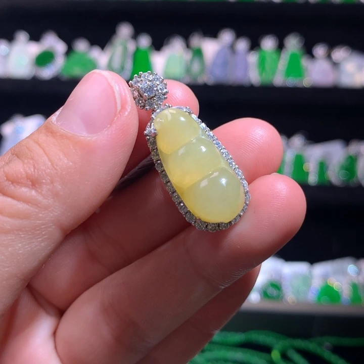 【闪购商品】颈饰银S925镶嵌翡翠天然翡翠