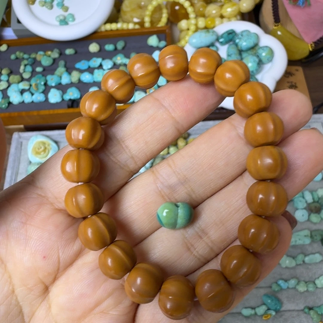 Q***Q猴头核桃手串猴头