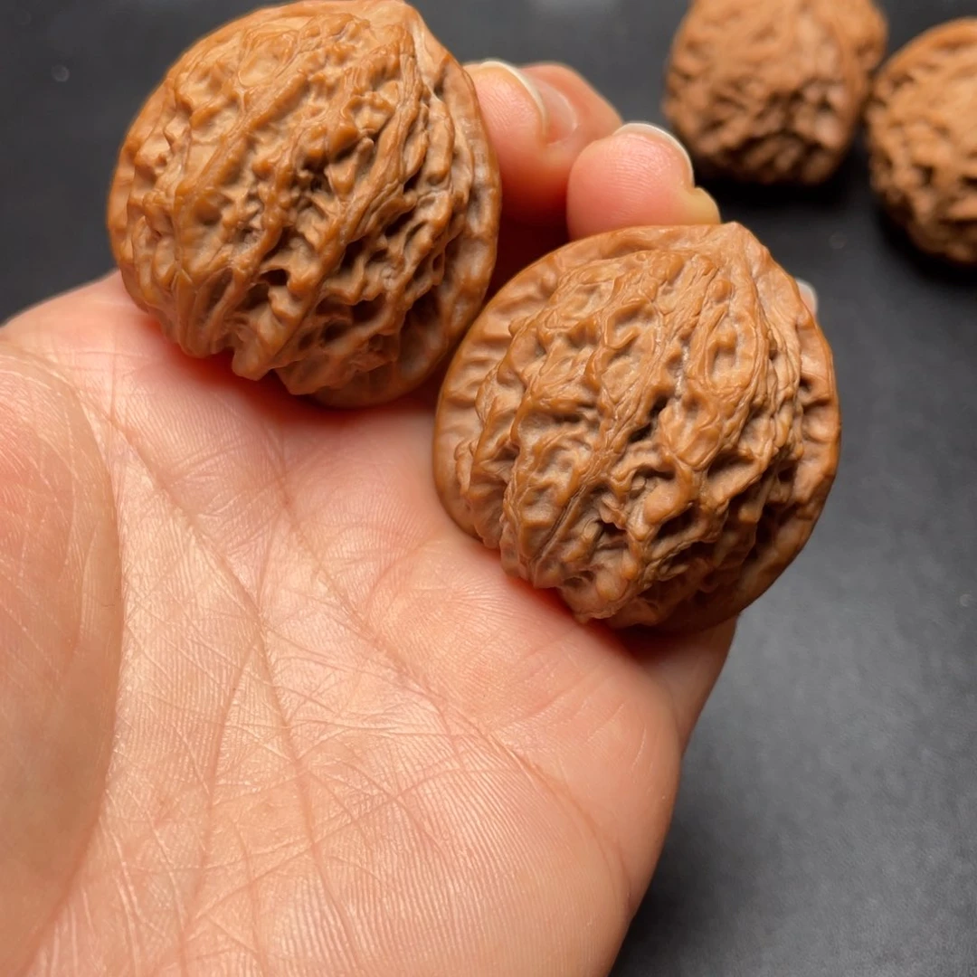 【闪购商品】把件文玩核桃金牛………