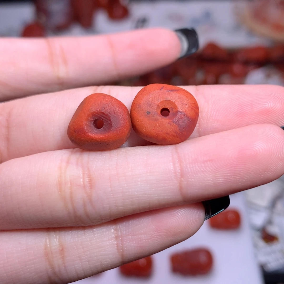麦***子南红玛瑙未镶嵌珠宝半成品藏扣