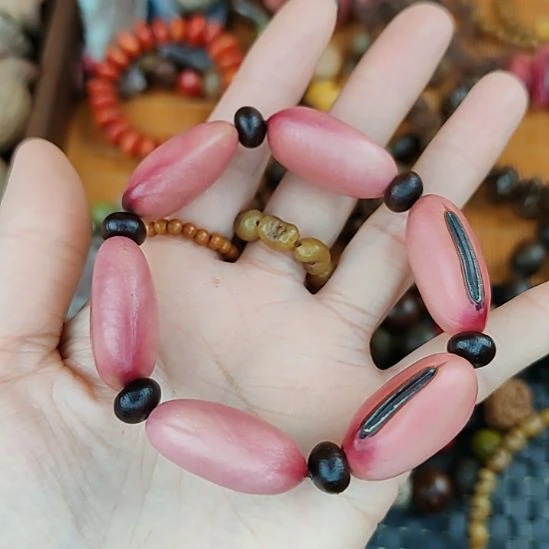 l***道喜豆菩提手串一款一物不退换