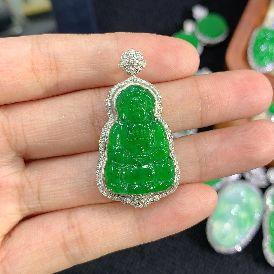【闪购商品】吊坠(不含链)18K金镶嵌翡翠观音
