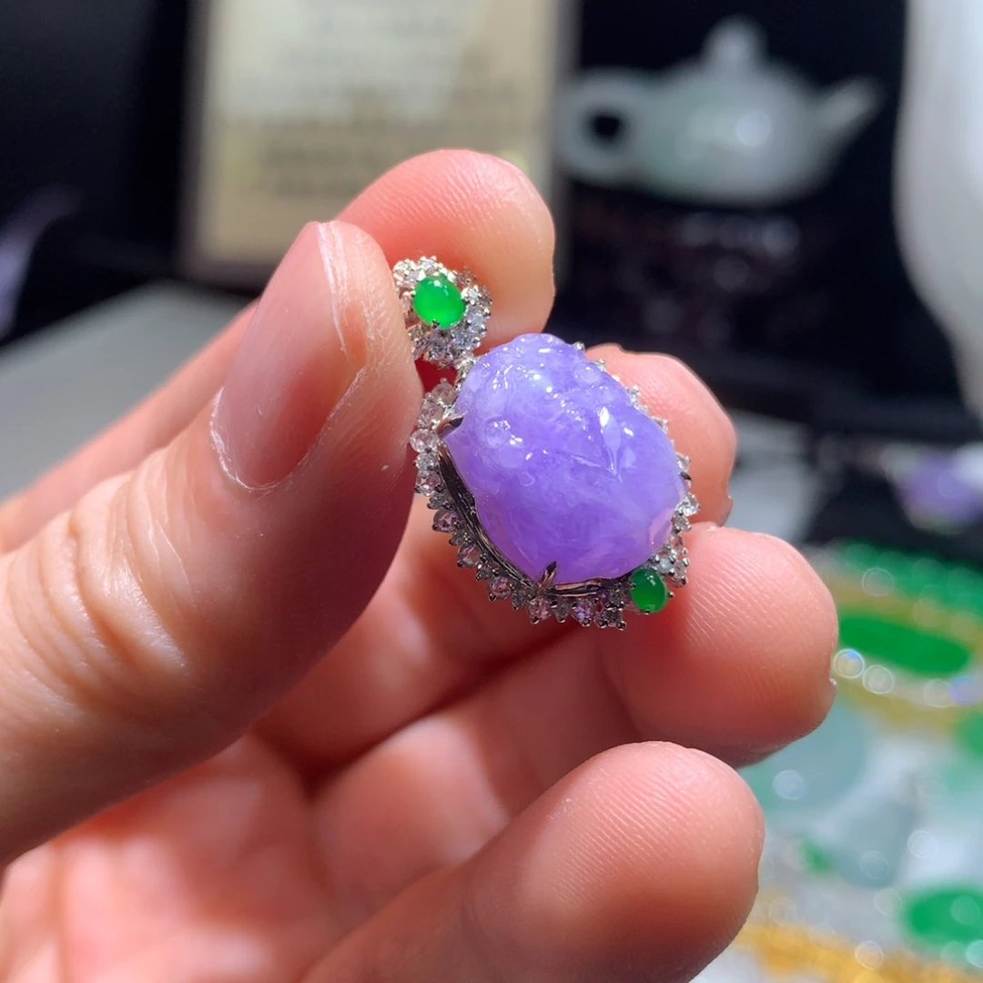 翡翠未镶嵌吊坠(不含链)满紫貔貅翡翠