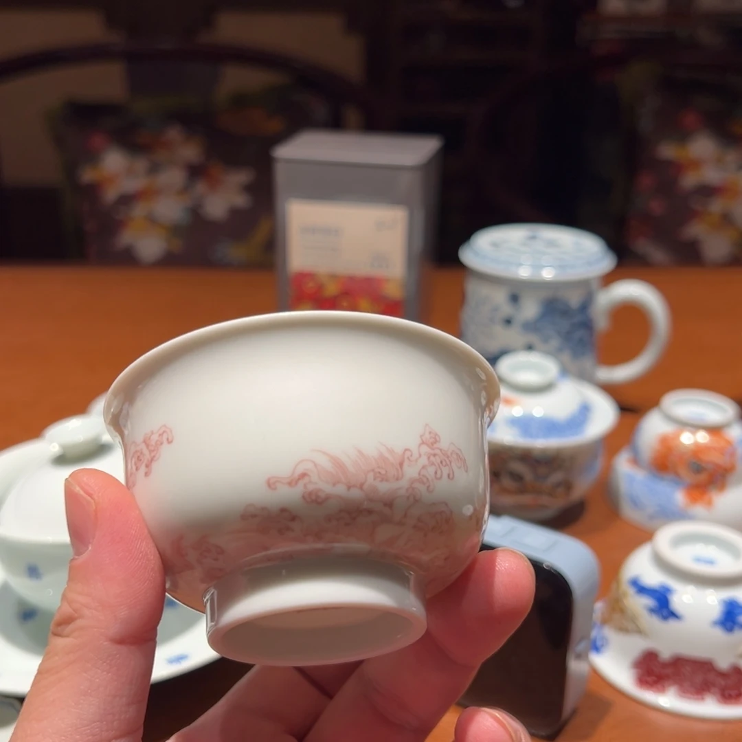 海*宁细路釉里红炉式杯啊