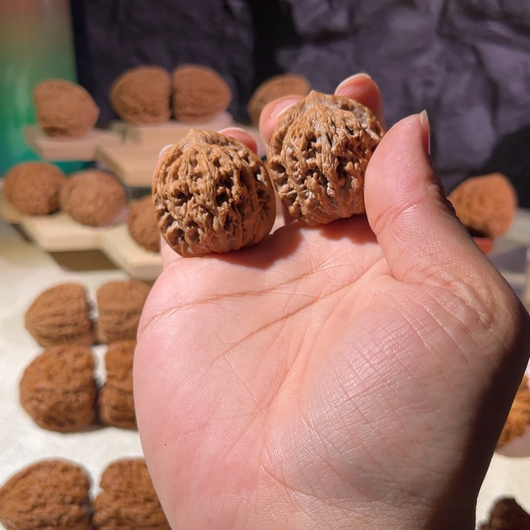 文玩核桃吊坠33小虎头