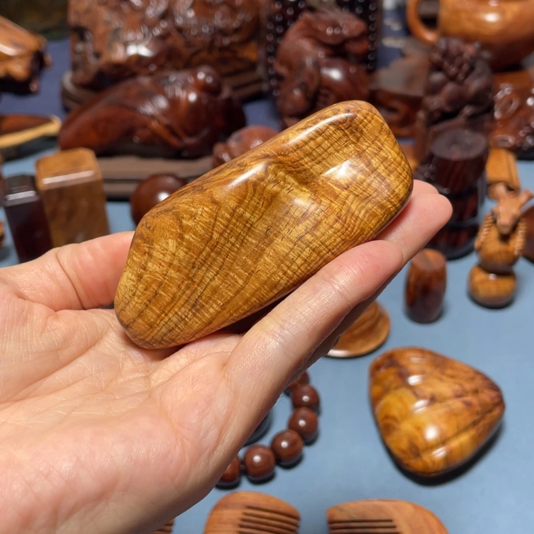 鑫***宝把件黄花梨/降香黄檀