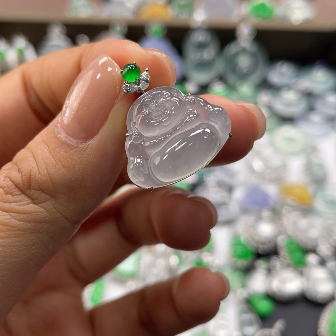 翡翠18K金镶嵌颈饰