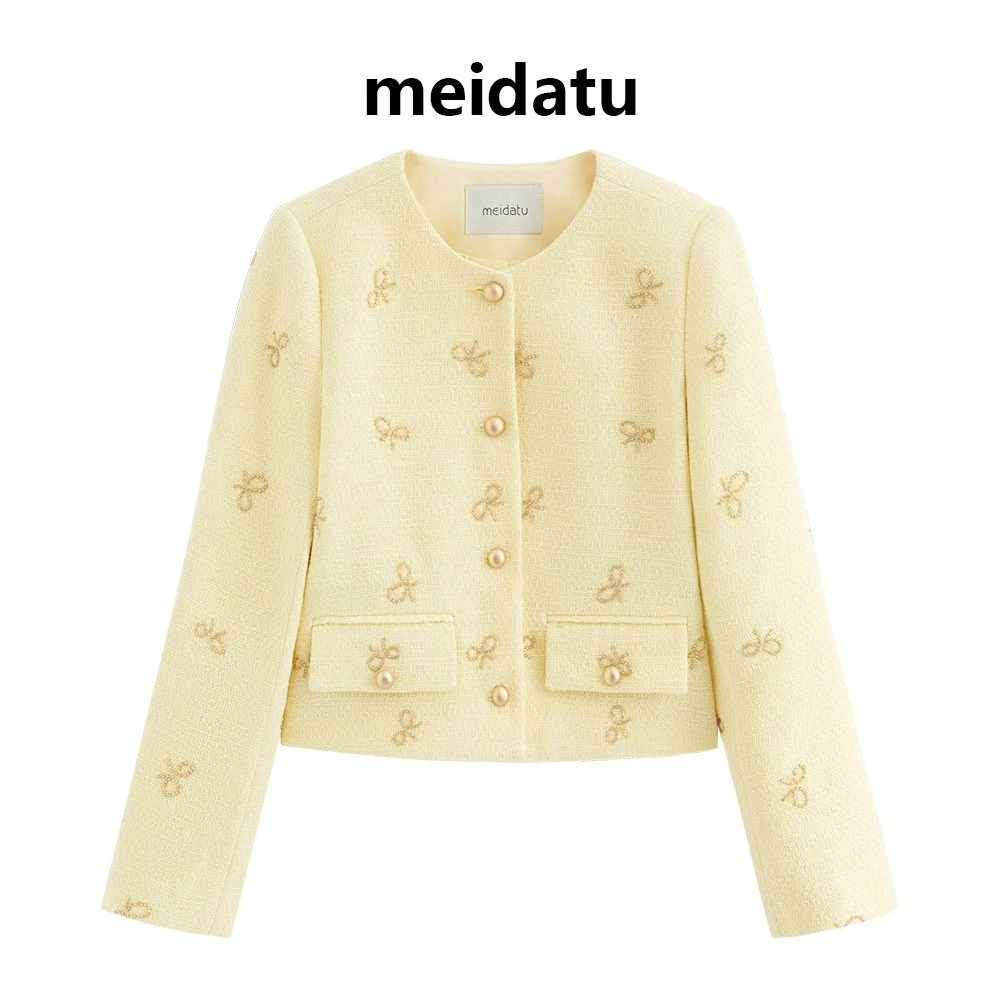 美哒兔（破价款）重工钉珠圆领温柔气质外套CK2641-5