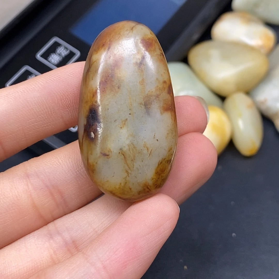 和田玉（糖玉）未镶嵌挂件