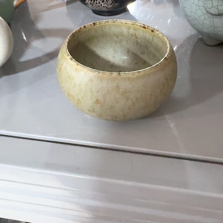 主人杯一个，瓷？？品茗