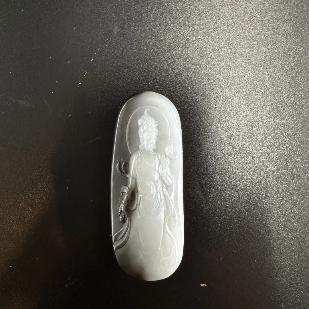 16青花观音挂坠/800882保利厦门拍卖