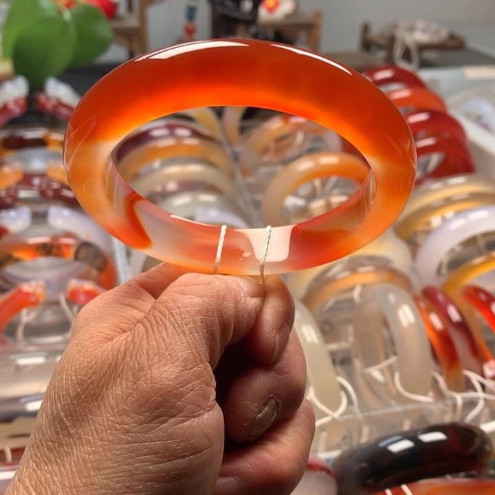 玛瑙/玉髓未镶嵌手镯