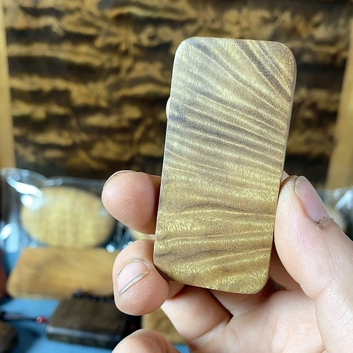 【闪购商品】T**Y金丝楠木无事牌吊坠