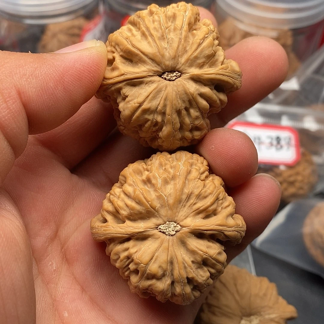 文玩核桃把件大*粗筋44