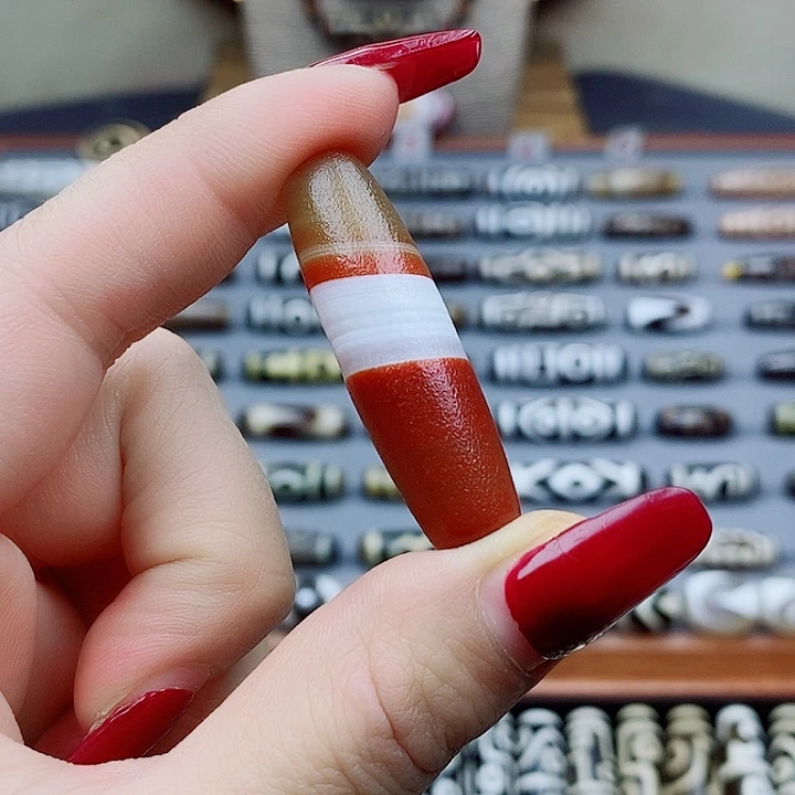 玛瑙/玉髓颈饰未镶嵌A***鹰