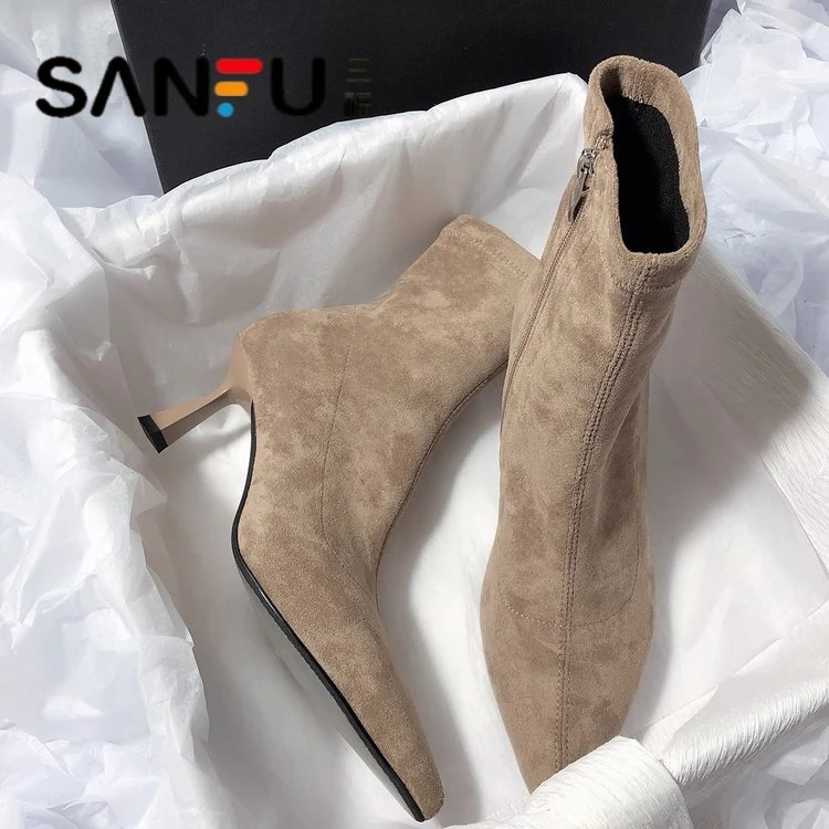 三福法式弹力绒面女秋冬新款高跟尖头瘦瘦韩版细跟简约通勤短靴女