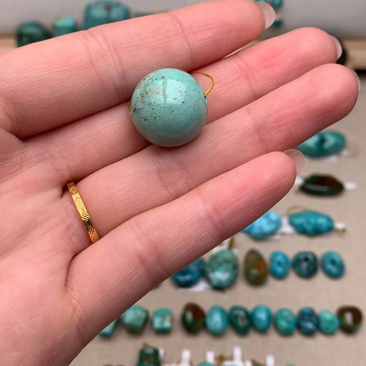 绿松石未镶嵌珠宝奇石