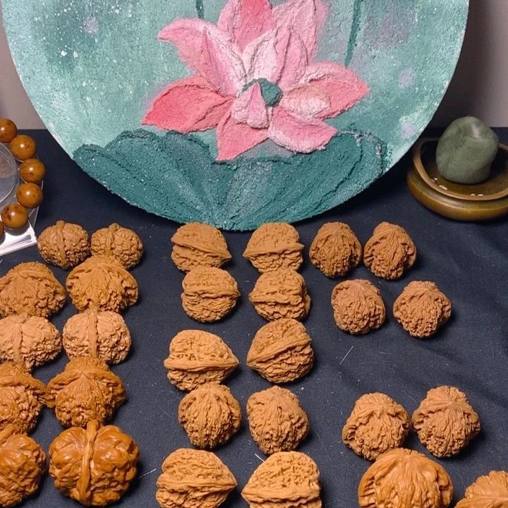 33-36尺南疆石文玩核桃