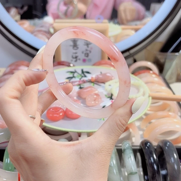 石英质玉手镯未镶嵌?****࿐