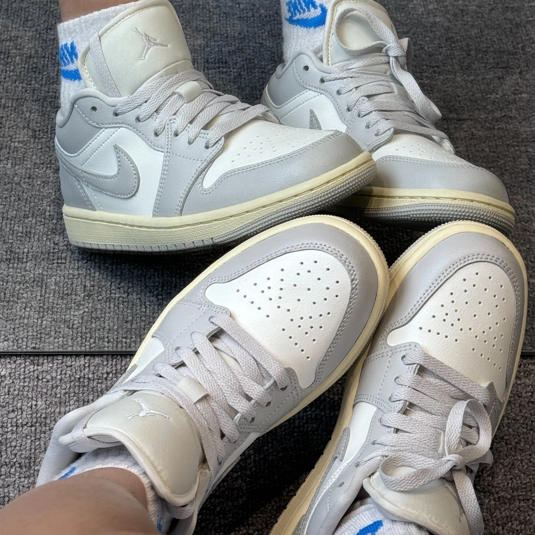 NIKE/耐克Air Jordan 1白灰低帮防滑耐磨运动篮球鞋 官方正品