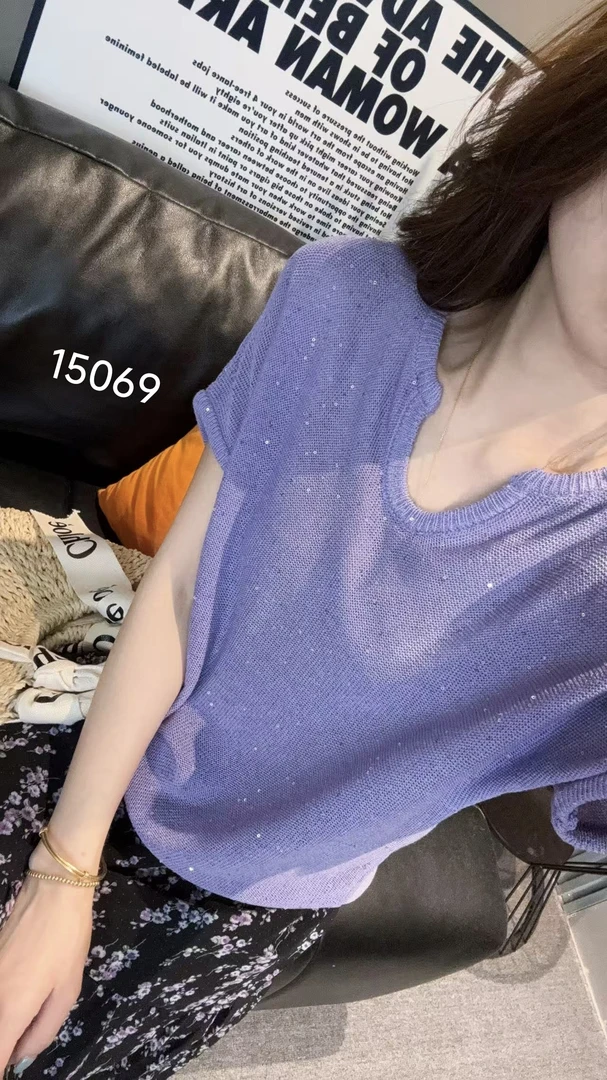 15069 Yjrg剪刀领纯色亮片针织