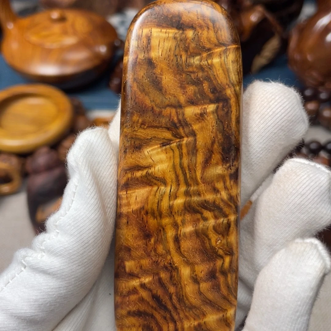 黄花梨/降香黄檀手把件