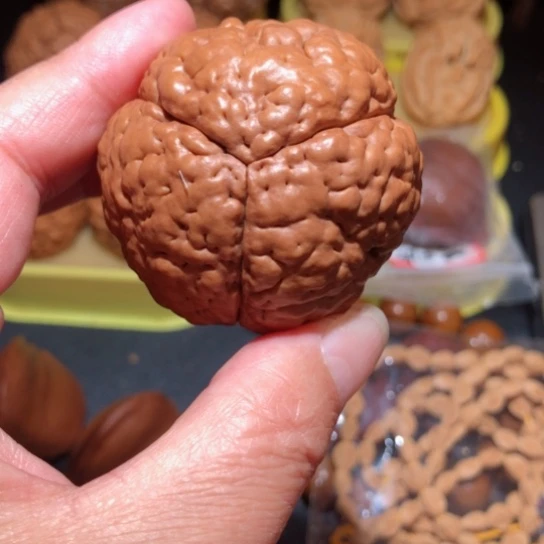 文玩核桃把件单只金刚菩提