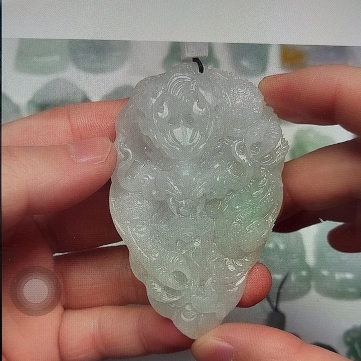 定制翡翠未镶嵌龙牌