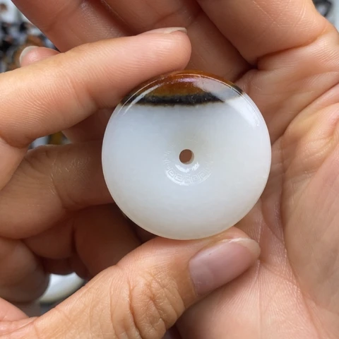 和田玉未镶嵌吊坠(不含链)