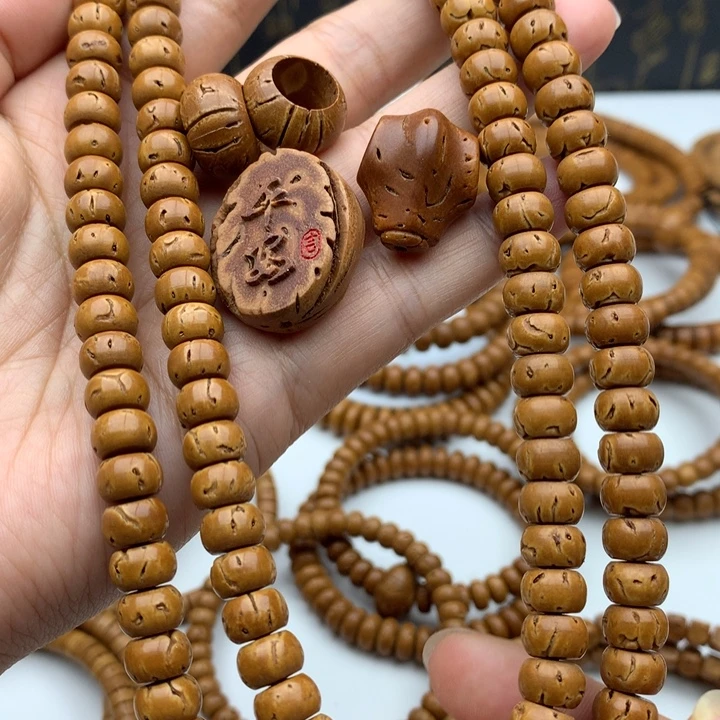 蔡***）吊坠桃核老邢脖挂6/9