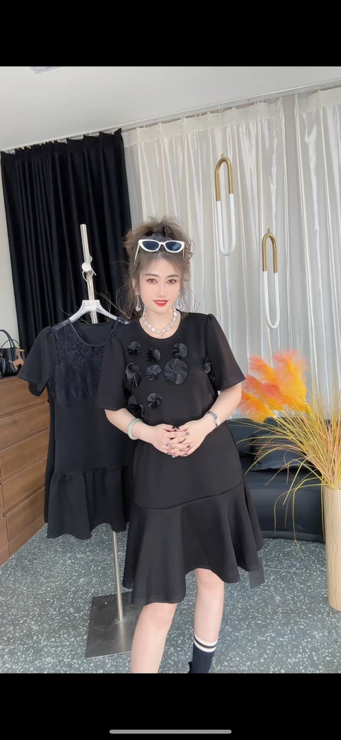 黑色短袖连衣裙宽松显瘦立体蝴蝶结鱼尾设计夏季穿搭
