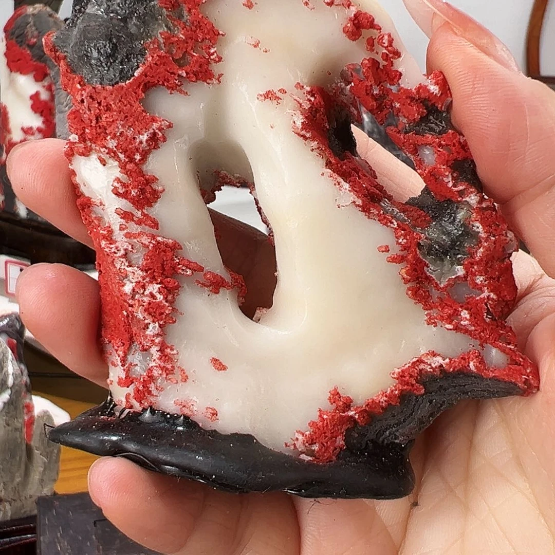 莳***草灵璧石白灵玉产地