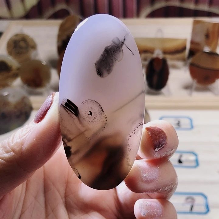 玛瑙/玉髓颈饰合金漠*