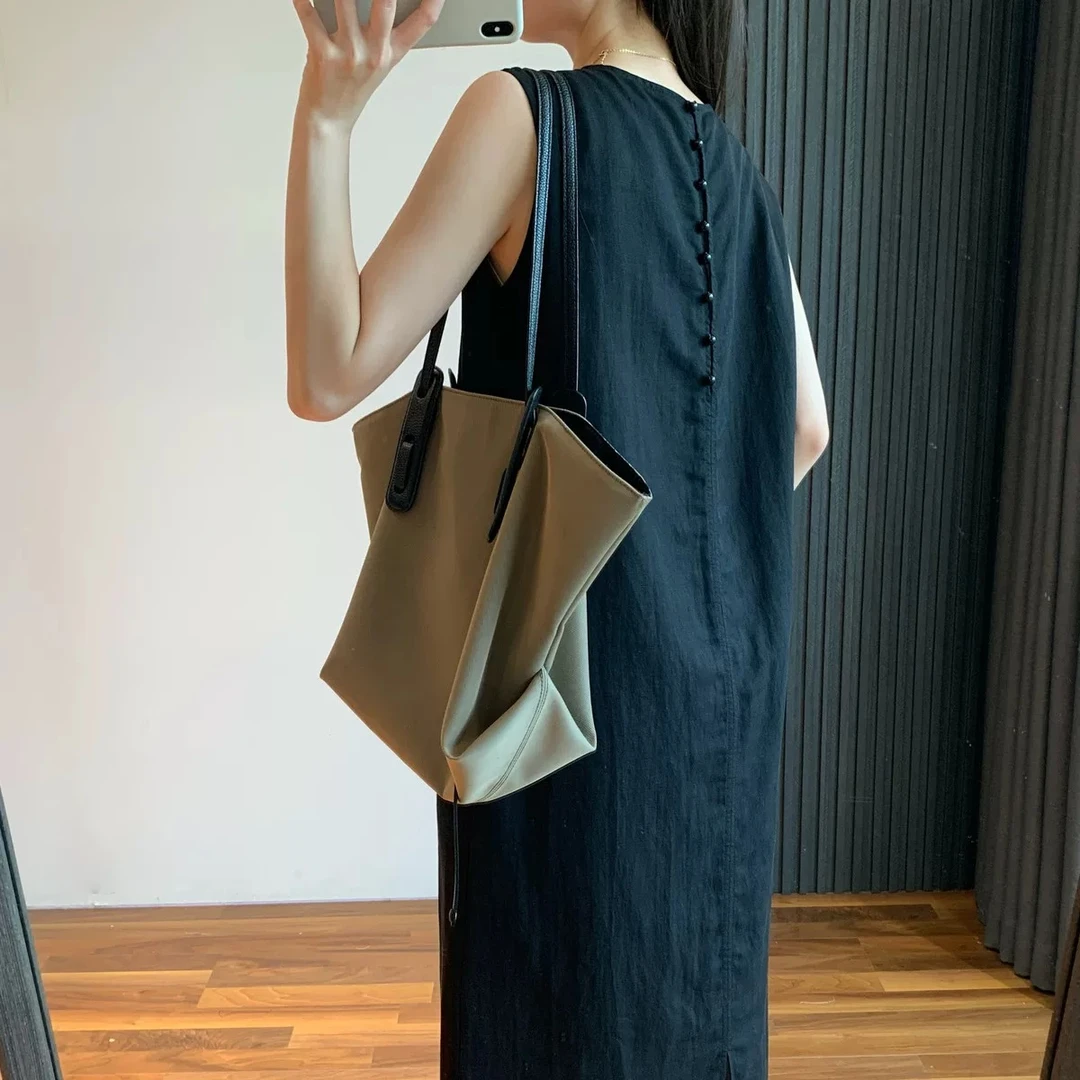 D-1351（MAX）极简风百搭显瘦小黑裙连衣裙女7571